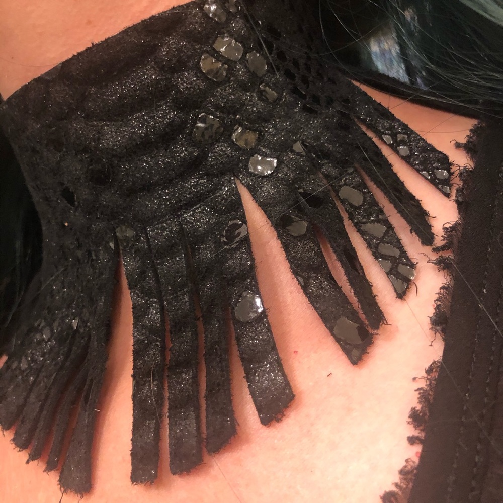 Dark mermaid leather fringe choker - Picture 8 of 10